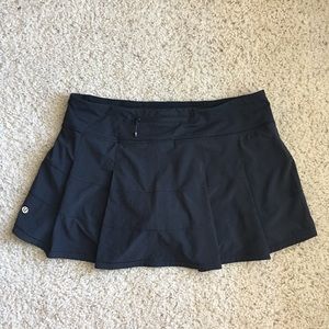 LULULEMON BLACK TENNIS SKIRT (size 10)